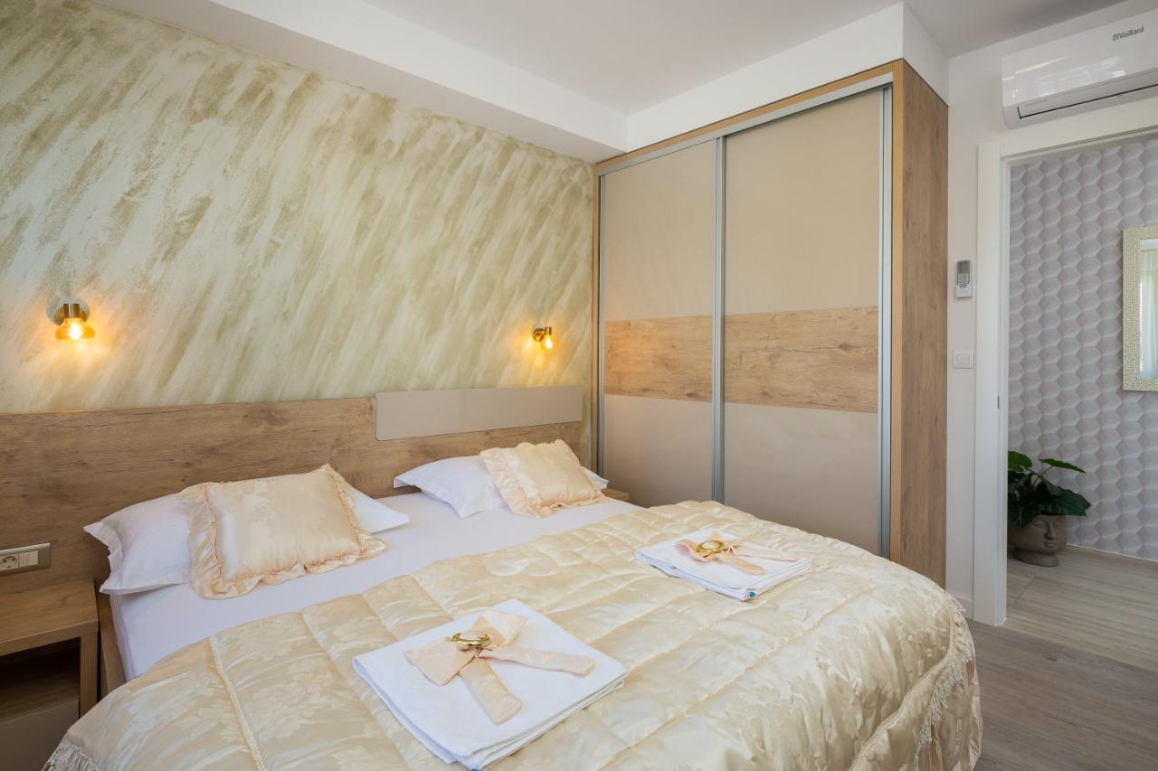 Mintos Luxury Resort Podstrana Exterior foto
